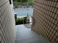 入り口上った所からの写真です