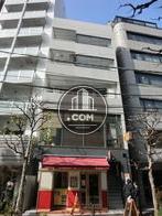 １階は店舗です