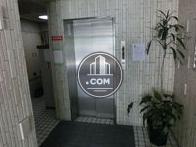 エレベーターは1基です