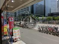 物件入口付近から見た周辺です