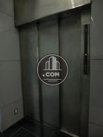 エレベーターは1基です