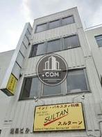 3連に配置された窓