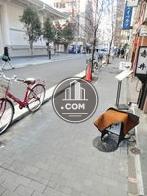 街路樹のある通り