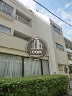 バルコニーは南東向きで日当たり良好です