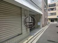 正面入口です