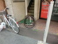 正面入口付近です