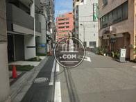 物件入口付近から見た周辺です