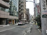 東三丁目交差点より直ぐです