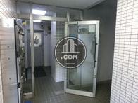 1階入口の扉です