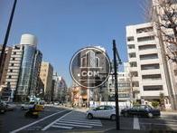 蔵前通りと本郷通りの交差点です
