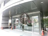 間口の広い玄関口
