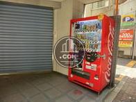 玄関横に自動販売機がありました