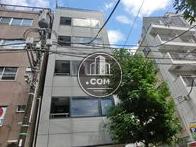 凹凸のない建物です