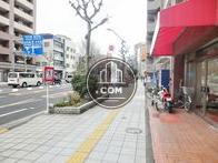 綺麗に舗装された歩道