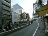 物件前の道