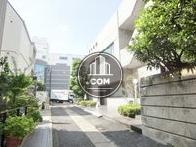 閑静なエリアに建つ物件です