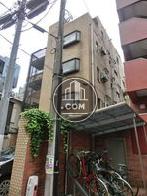 落ち着いた色合いの外壁ですね
