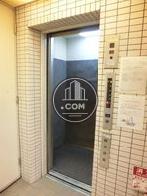 6人乗りエレベーターです