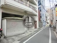 裏手はほぼ人通りがありません