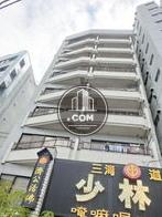 1階には店舗が入居しています