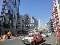 外苑東通りに面しています