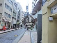 正面玄関前からの景観
