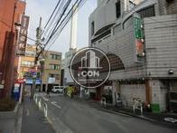 人通りは多いです