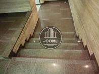 エントランスからポストへ