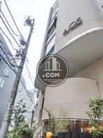 表通りから見上げてみました