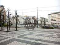 周りに大きな建物はありません