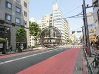 広々とした道路です