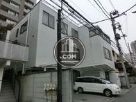 ビル右側からの外観