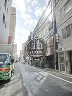 新富町駅へアクセスする公道です