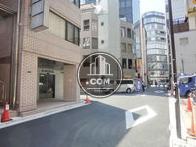 エントランス側の前面道路