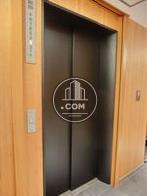 9人乗りエレベーターが一基