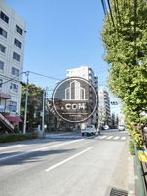 幅広い道路