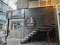 ２階店舗への直通階段の様子