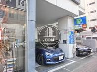 一階に駐車場があります