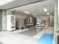 車ごと入れる広い造りの玄関口