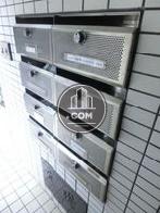 玄関内に用意されたポスト