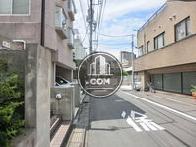 周辺には寺院が多く見られます