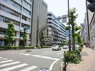 街路樹のある通り