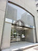 しっかりとした造りの玄関