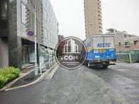 お車での通り抜けはできません