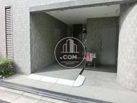 建物裏側にある通用口です
