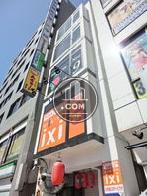 窓面が前面に飛び出ています