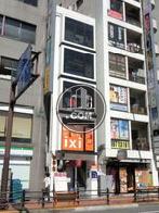 近未来的な雰囲気があります