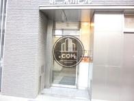 入口は自動ドアになっています