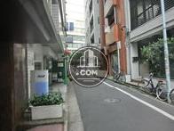 前面の道路です