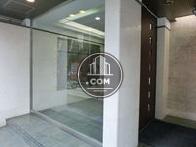 リニューアルされた綺麗なエントランス